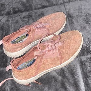 •Super cute pink shoes